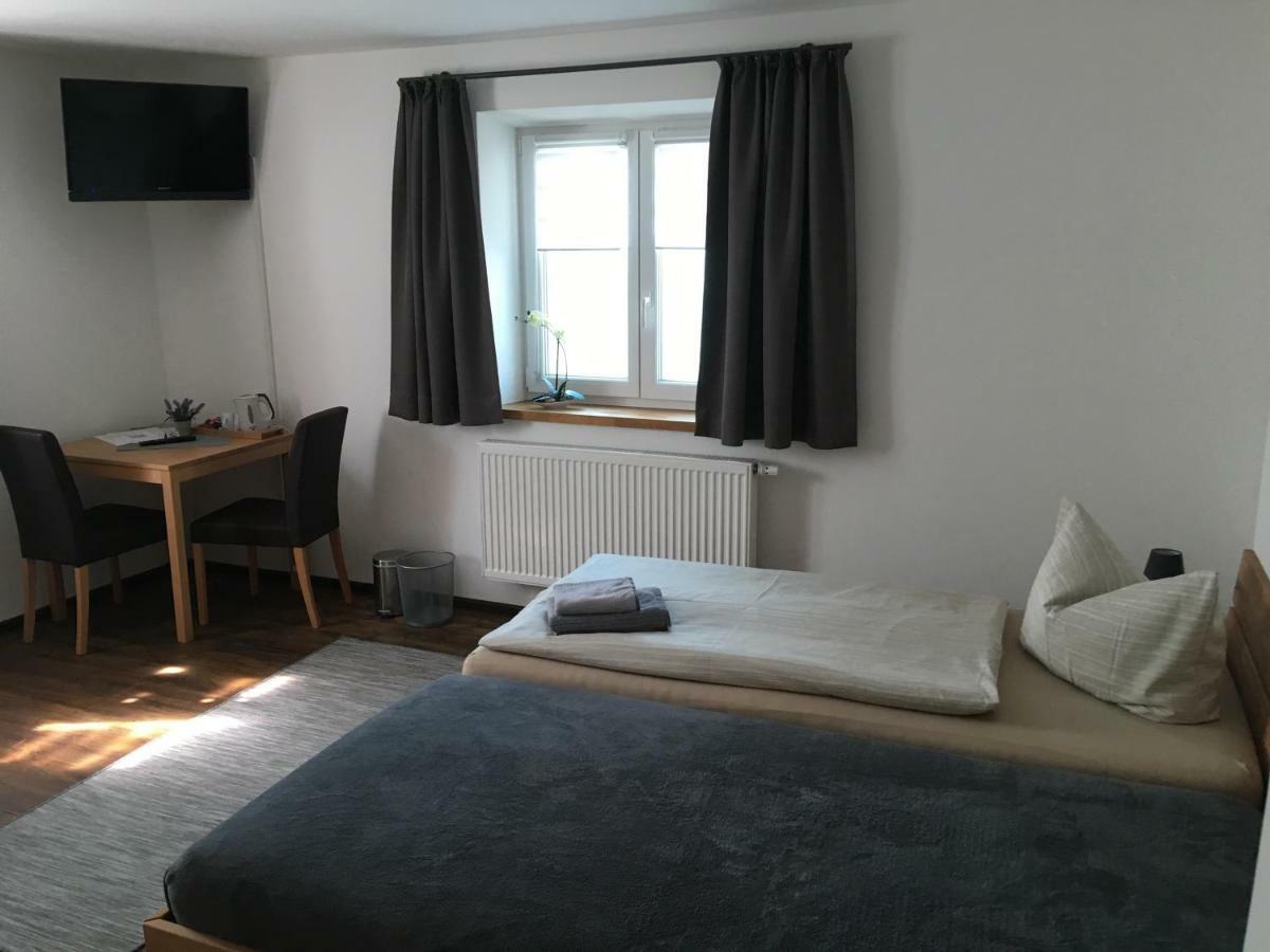 Pension Zur Alten Post Untermeitingen Exterior foto